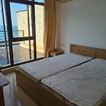 Dolce Penthouse Апартаменти Светий Влас